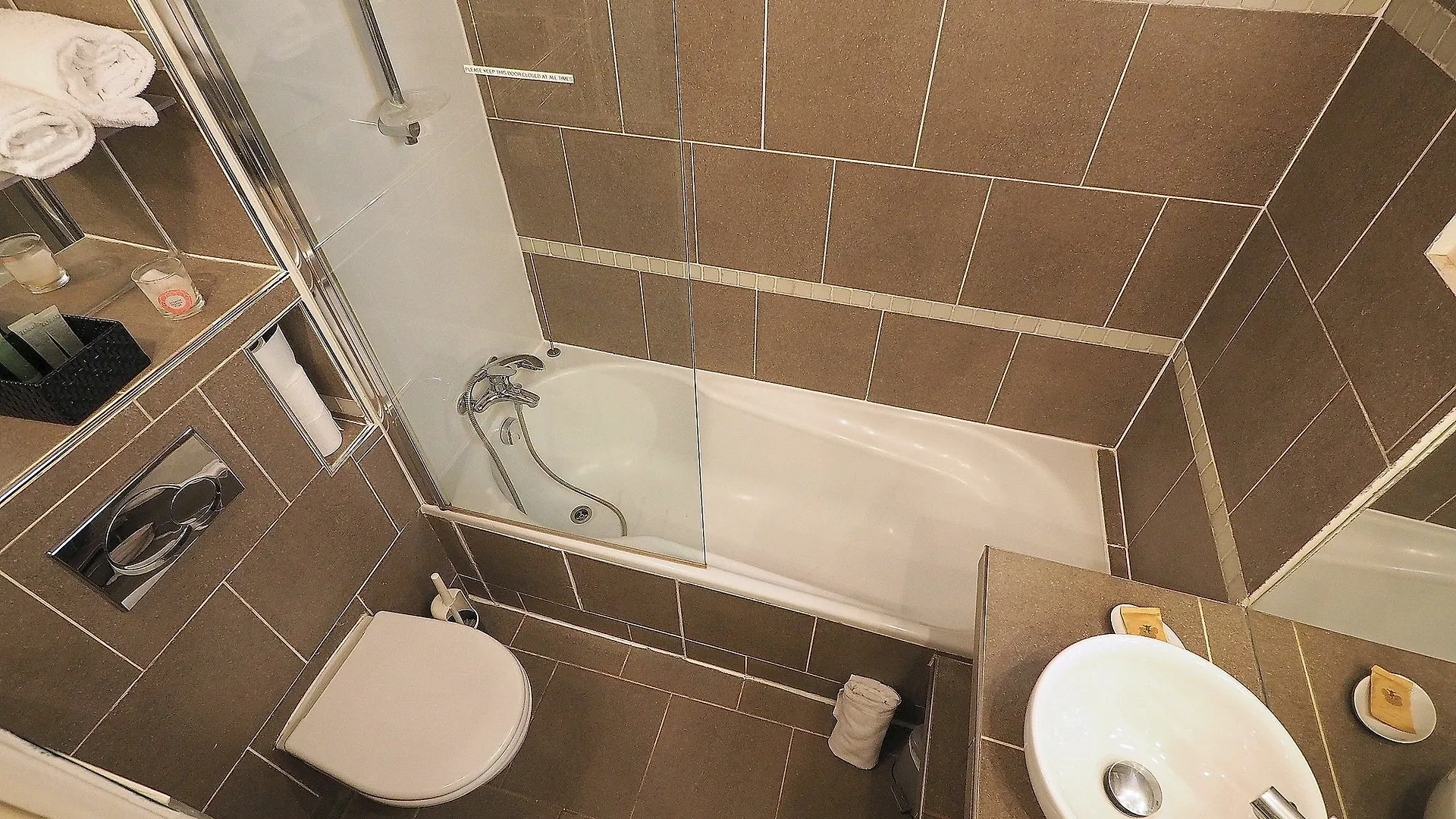 Louvre Parisian Chicsuites Parijs