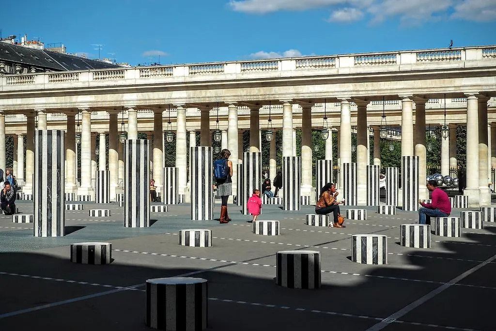 Louvre Parisian Chicsuites דירה